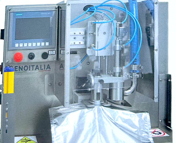 Liquid bottling equipment at Bag-in-Box BB30